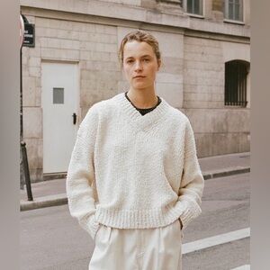 ISO Ozma Dylan Sweater Size XS/S